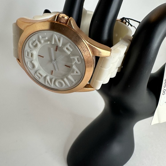 BGCG Women's White and Gold Tone Watch BGCG - Picture 2 of 3
